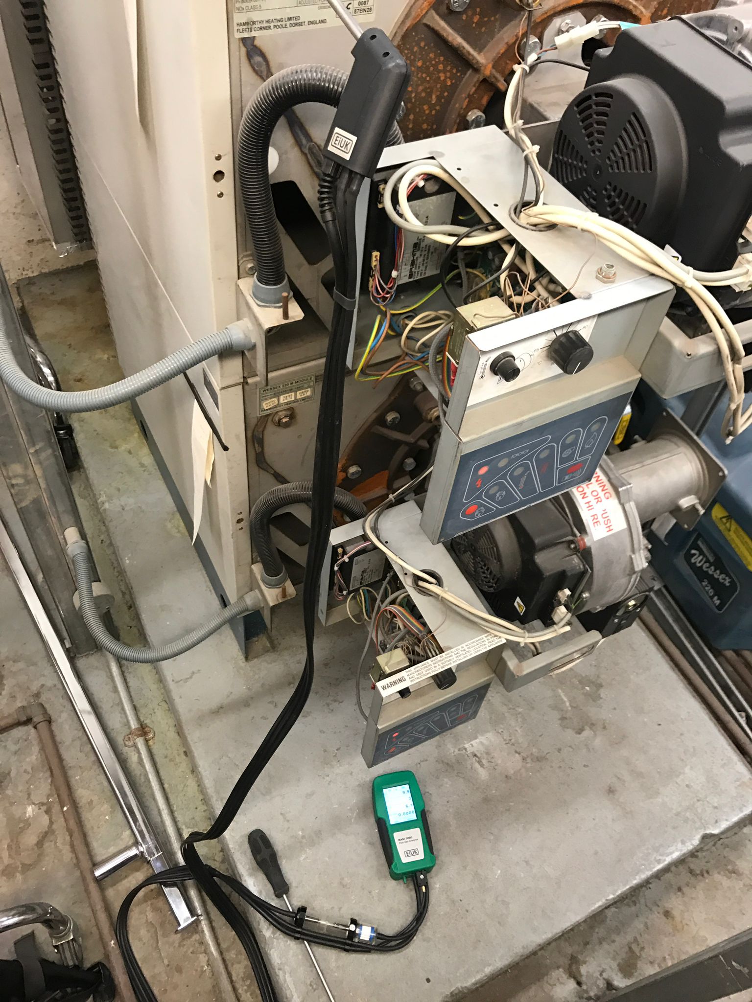 gas safe registered engineer near me Leeds, LS1-LS29